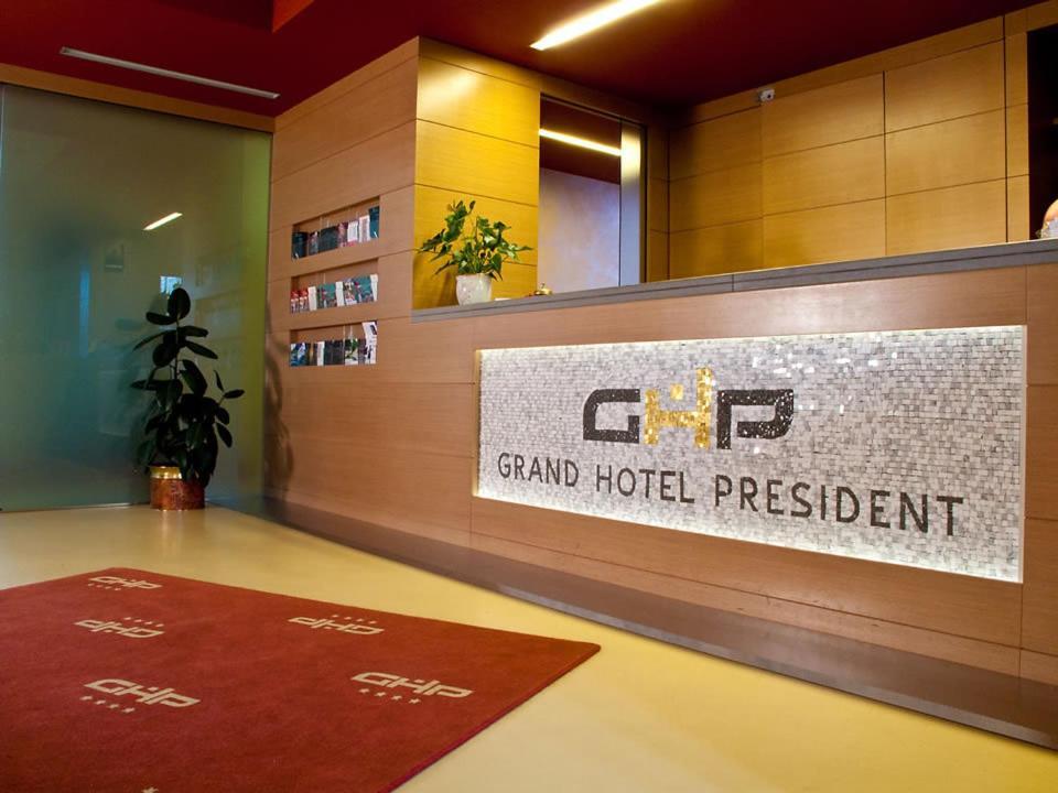 Grand President Hotel 4*
